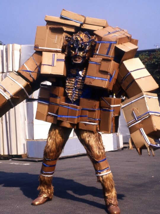 ダンボール怪人
